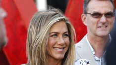 Анистън дава ултиматум на гаджето да спре контактите си с бивша