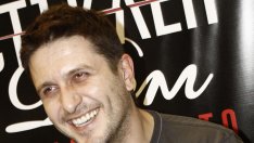 Асен Блатечки не знае как се свалят жени