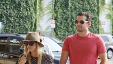 Супермен Хенри Кавил си хвана американско гадже