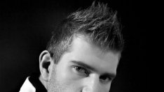 Отново неустоим за всички дами