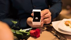 4 мисли, които терзаят всеки мъж, преди да предложи брак