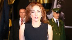 Гага и Фърги : Спрете да плюете по Линдзи