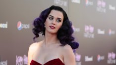 Кейти Пери ще прави парти по случай развода си