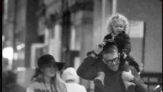 Папараци: Райън Рейнолдс и Блейк Лайвли с децата из Ню Йорк