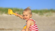 Виновни ли са родителите за детските слънчеви изгаряния?