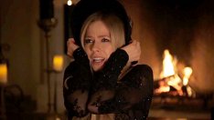 Аврил Лавин се завърна след мистериозно боледуване