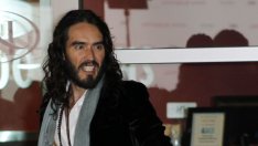 Ръсел Бранд покани Деми Мур в Индия