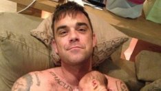 Роби Уилямс показа новородената си дъщеря