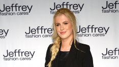 Айрланд Болдуин върви по стъпките на майка си Ким Бейсинджър