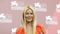 Гуинет Полтроу дари количка на Бионсе