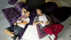 Ангел и Мойсей още свирят на улицата