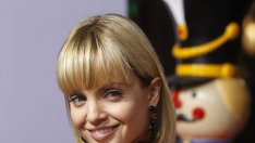 Мена Сувари се развежда след 18 месеца брак