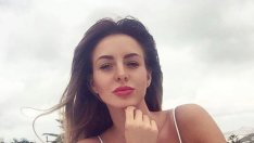 Елена Кучкова съблазнява на Миконос