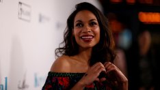 Росарио Доусън върти любов със сенатора на Ню Джърси Кори Букър