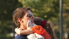 Том и Кейти все още се обичат