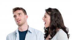 9 изречения, които да спестите на съпруга си