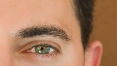 Инжектиране на вирус лекува очите