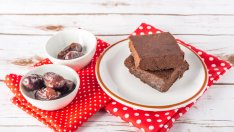 Видео рецепта: Сладки с фурми