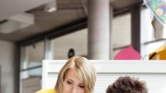 Как да възнаградите добрите служители освен с пари