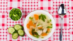 Супичка, чай... Какво да приемате когато сте болни?