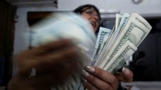 Жените – по-щедри от мъжете. Поне в офиса