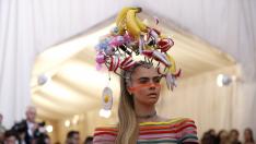 Как Кара Делевин бори депресията?