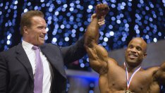 Норис, Стейтъм и Шварценегер вече са у нас