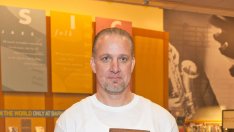 Бившият на Сандра Бълок се сгоди за пети път