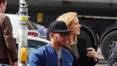 Люис Хамилтън се увлече по Петра Немцова