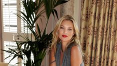 Кейт Мос вярна на козметичен гигант вече десет години