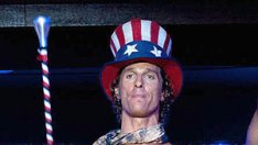 Матю Макконъхи се е пристрастил към стриптийза