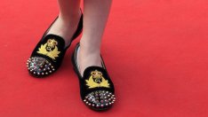 Самотните хора носят смотани обувки