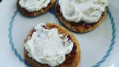 Веган пълнозърнести и здравословни плодови палачинки