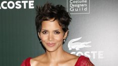 Хали Бери уволни адвоката си