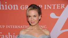 Рене Зелуегър си хвана бившия на Шерил Кроу