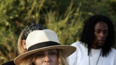 Мадона плаче за сина си Роко