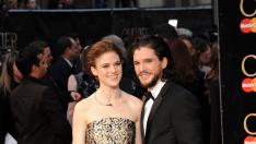 Влюбените Кит Харингтън и Роуз Лесли дебютираха като двойка