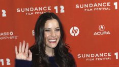 Лив Тайлър пропя