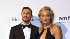 Защо по-младите мъже си заслужават (видео)