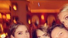 Кара Делевин вдигна тайна сватба във Вегас за 245 лири