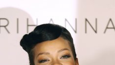 Риана е все така луда по Крис Браун