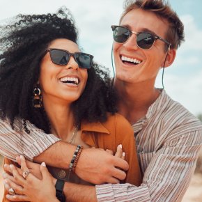 4 зодии, които винаги се влюбват във външния вид