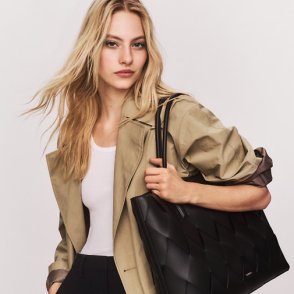 Пролетната колекция на Calvin Klein – цветното решение за забързания живот