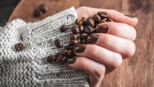 Нов маникюр за есента – 7 идеи, вдъхновени от кафето