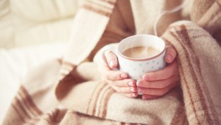Забравете за Pumpkin Spice Latte – 4 уютни есенни напитки, които са по-добри от популярното кафе