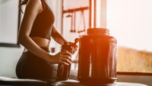 Креатин за жени – полезен ли е и как да го използвате
