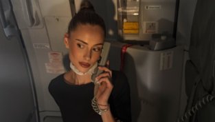 От небето до Victoria&rsquo;s Secret: Кои са ангелите на &bdquo;България Еър&ldquo;, които покориха интернет?