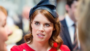 Кралски новини – Принцеса Юджини с първа поява след скандала с принц Андрю