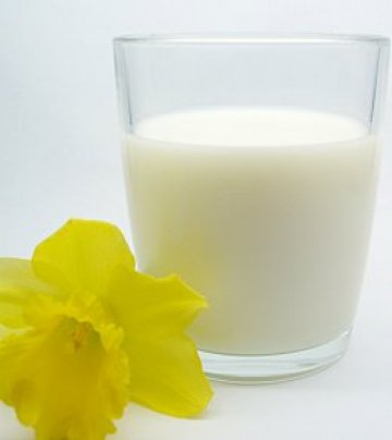 Чаша мляко винаги е сред полезните неща, от които се нуждаете. Снимки: СВ