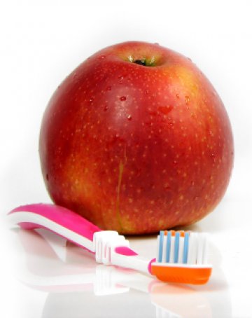 Миенето на зъбите е полезно за здравето, не само за красотата. Снимка: СВ